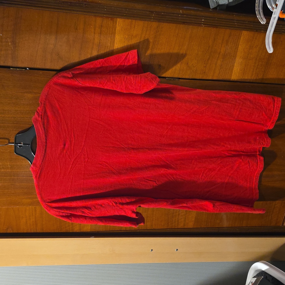 T-Shirt - Picture 3 of 4